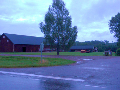 Cycling to Askersund.